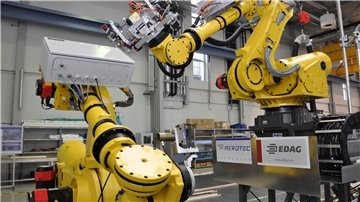 Industrieroboter im Nordenhamer Technologiezenrum.