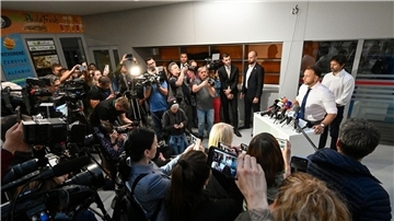 Innenminister Matus Sutaj Estok informiert auf einer Pressekonferenz. Das Attentat auf Fico hat nach Einschätzung der Regierung ein „klar politisches Motiv“.