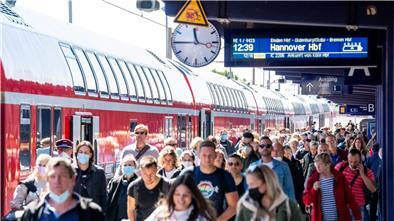 Insbesondere an den Wochenenden war durch das 9-Euro-Ticket auf vielen Bahnhöfen deutlich mehr Betrieb.