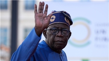 Insbesondere Nigerias neuer Präsident Bola Tinubu scheint eine treibende Kraft hinter dem harten Kurs der Ecowas gegen die neuen Militärmachthaber im Niger zu sein.