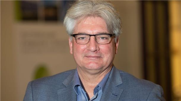 Kein Flieger mehr nach Juist - Insel sucht Alternativen Inselbürgermeister Tjark Goerges will sich um alternative Flugverbindungen für Juist bemühen. (Archivbild)
