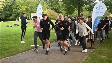 Insgesamt gingen gestern Vormittag rund 400 Schülerinnen und Schüler aus 15 Klassen der Bremervörder Findorff-Realschule an den Start.