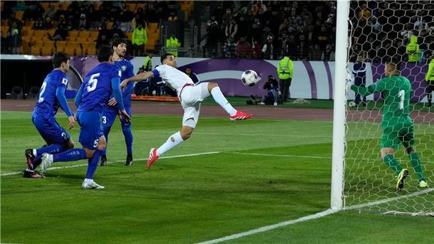 Iran und Usbekistan sind bei der WM dabei.