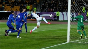 Iran und Usbekistan sind bei der WM dabei.