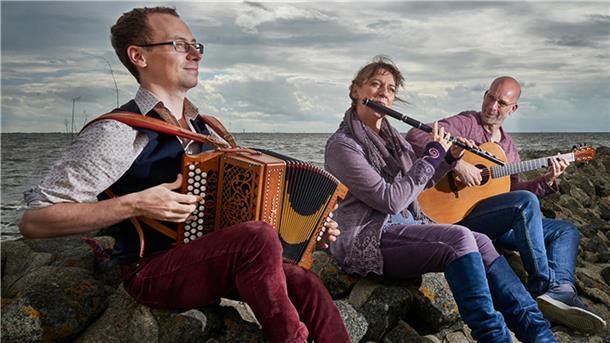 Irische Musik vom Feinsten verspricht das Trio Iontach bei dem Auftritt in Bederkesa.