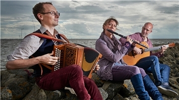 Irische Musik vom Feinsten verspricht das Trio Iontach bei dem Auftritt in Bederkesa.