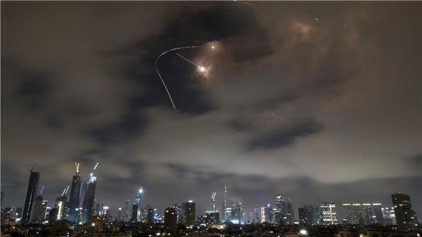 Israel und der Iran greifen sich weiter gegenseitig an. 