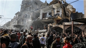Israels Regierungschef will trotz der laufenden Verhandlungen über eine Waffenruhe die Pläne für eine Militäroffensive in Rafah zügig auf den Weg bringen.