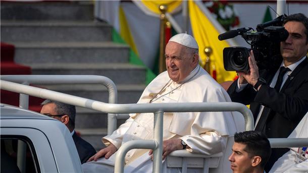 Papst setzt Politik im Südsudan unter Druck Ist sich bewusst, dass es ein weiter Weg ist für den Südsudan hin in eine Zukunft ohne Kämpfe und Gewalt: Papst Franziskus.
