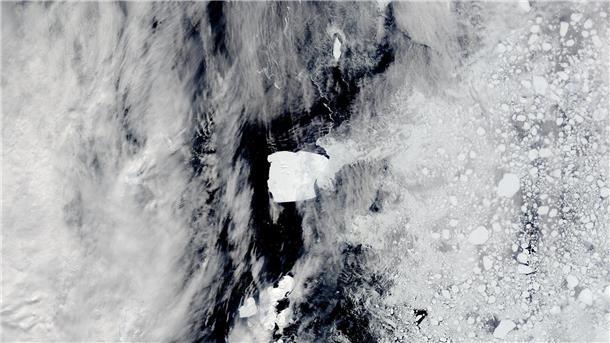 Einst größter Eisberg der Welt wohl bald verschwunden Jahrzehntelang hing der Eisberg fest, bevor er sich in Bewegung setzte.