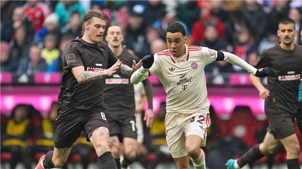 Jamal Musiala (r) trieb das Münchner Spiel immer wieder an.