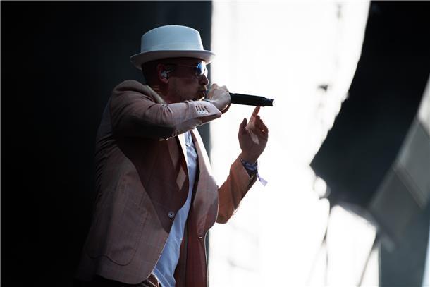 Deichbrand 2023: Magische Momente auf und vor den BÜHNEN (Fotos) Jan Delay und Disko No.1 treten am Festivalsonntag auf der Water Stage auf.
