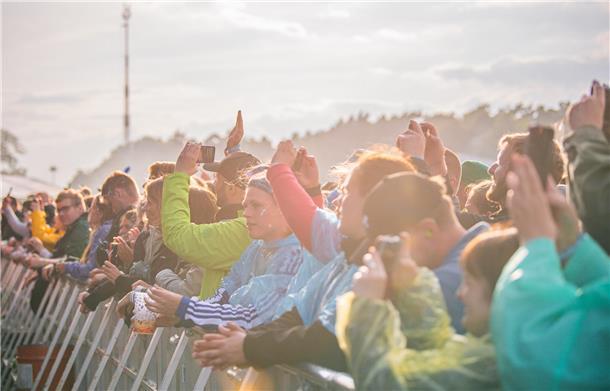 Deichbrand 2023: Magische Momente auf und vor den BÜHNEN (Fotos) Jan Delay und Disko No.1 treten am Festivalsonntag auf der Water Stage auf.