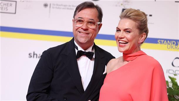 Anna Loos liebt Familienfeste - und plant eine große Party Jan Josef Liefers and Anna Loos bei der diesjährigen Verleihung des Deutschen Filmpreises in Berlin.