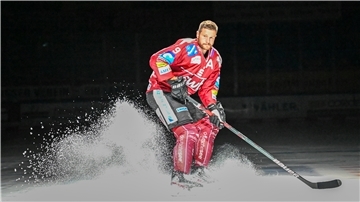 Ein Eishockey-Spieler.
