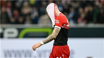 Jeff Chabot und fünf weitere Innenverteidiger stehen dem VfB in Kiel nicht zur Verfügung.