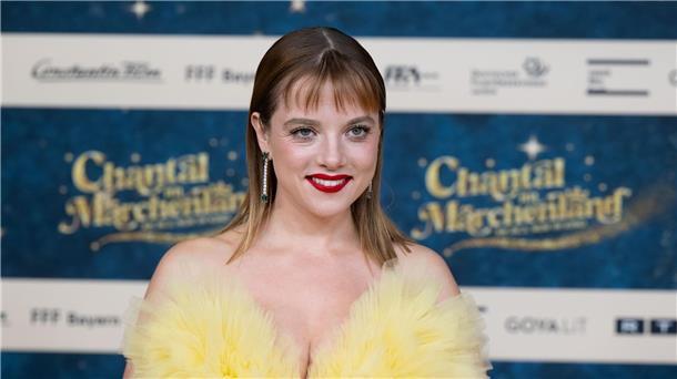 Jella Haase spielt die Hauptfigur in „Chantal im Märchenland“. Constantin Film gibt bekannt, dass der Film innerhalb von vier Wochen zwei Millionen Besucher verzeichnete.