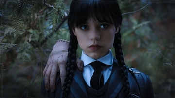 Jenna Ortega als Wednesday Addams. Der Streaming-Hit „Wednesday“ hat eine eindrucksvolle Marke geknackt.