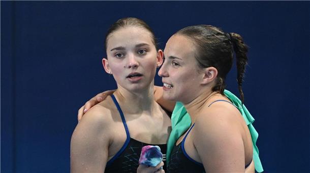 Zweimal EM-Silber für deutsche Wasserspringer Jette Müller (l) und Lena Hentschel sicherten sich EM-Silber im Synchronspringen vom Drei-Meter-Brett.