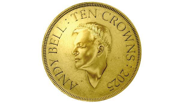 Jetzt erscheint sein neues, sehr tanzbares Album „Ten Crowns“.