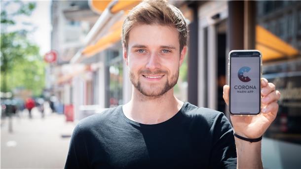 Jetzt soll die Corona-App auch in Deutschland an den Start gehen. Wir haben mit Digitalexperten aus der Region darüber gesprochen - darunter Filmemacher Dennis Vogt.