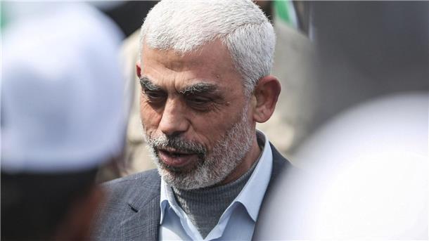 Hamas nach Gaza-Vorschlag noch unentschlossen Jihia al-Sinwar, Chef der Hamas im Gazastreifen, will heute eine Entscheidung zum israelischen Geisel-Deal-Angebot treffen (Archivbild).