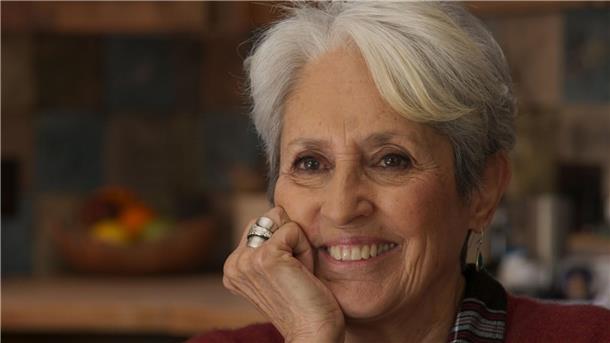 „I Am A Noise“ - Joan Baez blickt auf ihr Leben Joan Baez in einer Szene des Films „Joan Baez I Am A Noise“.