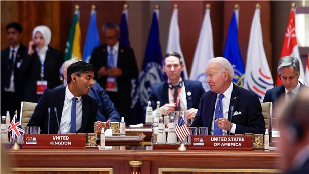 Start für riesiges Schiffs- und Zugprojekt bei G20 Joe Biden (r.), Präsident der USA, und Rishi Sunak, Premierminister von Großbritannien, während einer Sitzug beim G20-Gipfel.