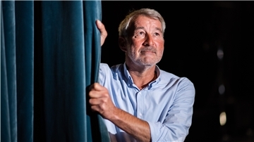 Jörg Göddert ist Geschäftsführer und künstlerischer Leiter des Theaters. im Fischereihafen.