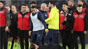 José Mourinho nach seinem tätlichen Angriff.