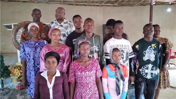 Schiffdorfer Verein erreicht Meilenstein: Erste Lehrlinge in Nigeria haben Abschluss