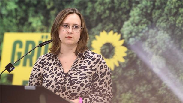 Josephine Assmus folgt als Landesvorsitzende auf Marek Helsner. 