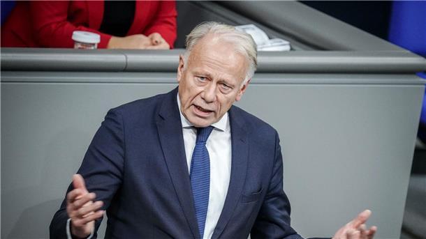 Jürgen Trittin von Bündnis90/Die Grünen hält seine letzte Rede im Bundestag.