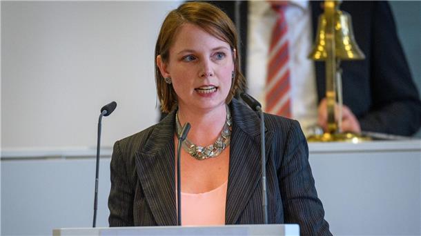 Julia Tiedemann ist Fraktionsvorsitzende von Bündnis Deutschland in Bremerhaven. Sie findet: Der Wählerwille werde derzeit ignoriert. 