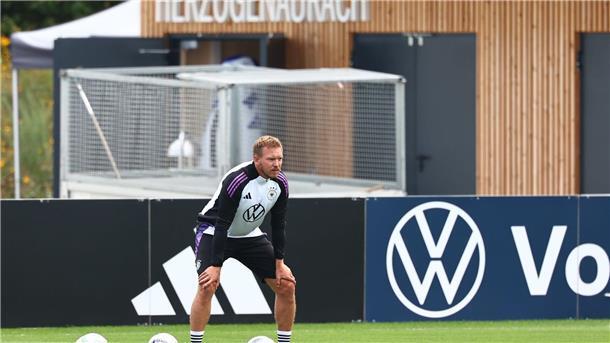 1018. Länderspiel: Wieder Ungarn - Schiri als gutes Omen? Julian Nagelsmann, hier beim Training, steht vor seinem 14. Länderspiel als Bundestrainer.