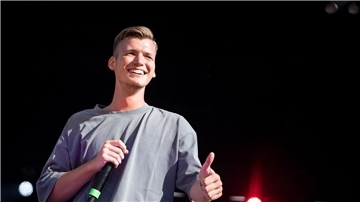 Julian Sommer hat mit Mia Julia und dem Song „Peter Pan“ einen Hit gelandet.