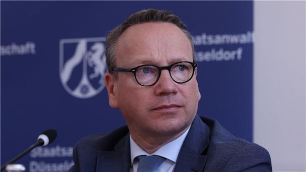 Justizminister Benjamin Limbach wird für seine Pläne scharf kritisiert.