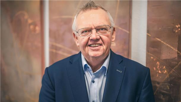 Kämmerer Torsten Neuhoff (CDU) gibt den Kurs vor: Es muss gespart werden