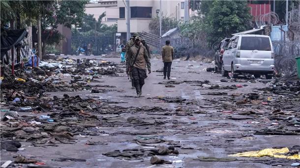 Kongos Präsident ruft Bevölkerung zum Widerstand auf Kämpfer der Miliz M23 patrouillieren in Goma. (Archivbild)