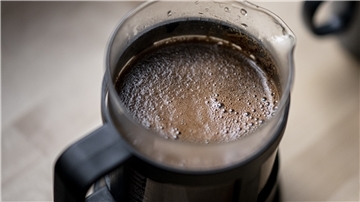 Kaffee ist besser als sein Ruf. Er könnte sogar die Ansteckung mit dem Coronavirus verhindern.