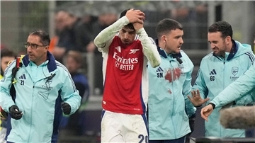 Kai Havertz vom FC Arsenal knallte in der Schlussphase des Champions-League-Duells mit Yann Aurel Bisseck von Inter Mailand zusammen.