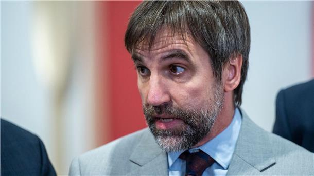 Kanadas Umweltminister Steven Guilbeault beim UN-Klimagipfel COP27 in Scharm El Scheich.