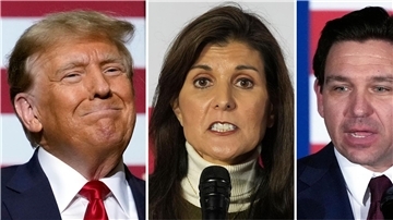 Kann Nikki Haley in New Hampshire gegen den früheren US-Präsidenten Donald Trump gewinnen? Wetten sollte man darauf besser nicht - vor allem nach dem Ausstieg von Ron DeSantis (r).