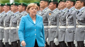 Kanzlerin Angela Merkel kam zur Würdigung der Soldaten, die im Afghanistan-Einsatz waren.