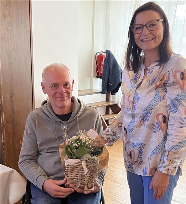 Kassenführerin Corinna Holst freute sich, dass die Bremervörder Landfrauen Fotojournalist und Buchautor Andreas Pröve für ihre jüngste Vortragsveranstaltung als Referenten gewinnen konnten. Pröve berichtete in einem kurzweiligen Vortrag über „Myanmar - Zauber eines goldenen Landes“.