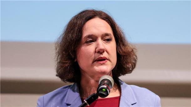 Extra Geld im Ruhestand? Untersuchungsausschuss beantragt Kathrin Moosdorf trat nach Kritik um die Entlassung ihrer Staatsrätin zurück. (Archivfoto)