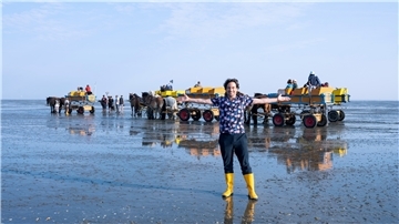 Kaum zu glauben: Für den Film „Der Lux“ stand Schauspieler Oliver Mommsen an der Nordsee zum ersten Mal auf dem Meeresgrund.