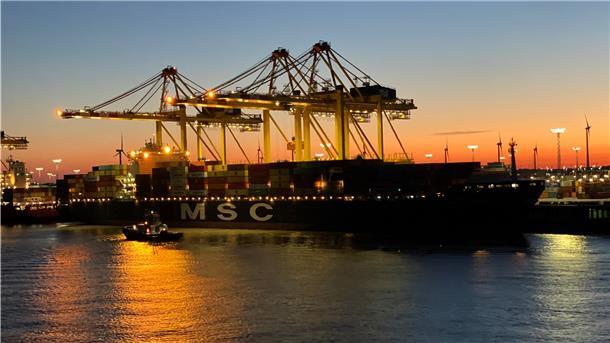 Kay Gödde ist Lotse im Hafen und veröffenlticht solch tolle Bilder auf Instagram.