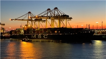 Kay Gödde ist Lotse im Hafen und veröffenlticht solch tolle Bilder auf Instagram.