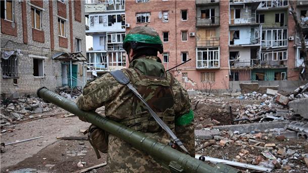 Krieg gegen die Ukraine: So ist die Lage Kein Ende des Krieges: Militärbeobachter erwarten im Frühjahr eine ukrainische Offensive.
